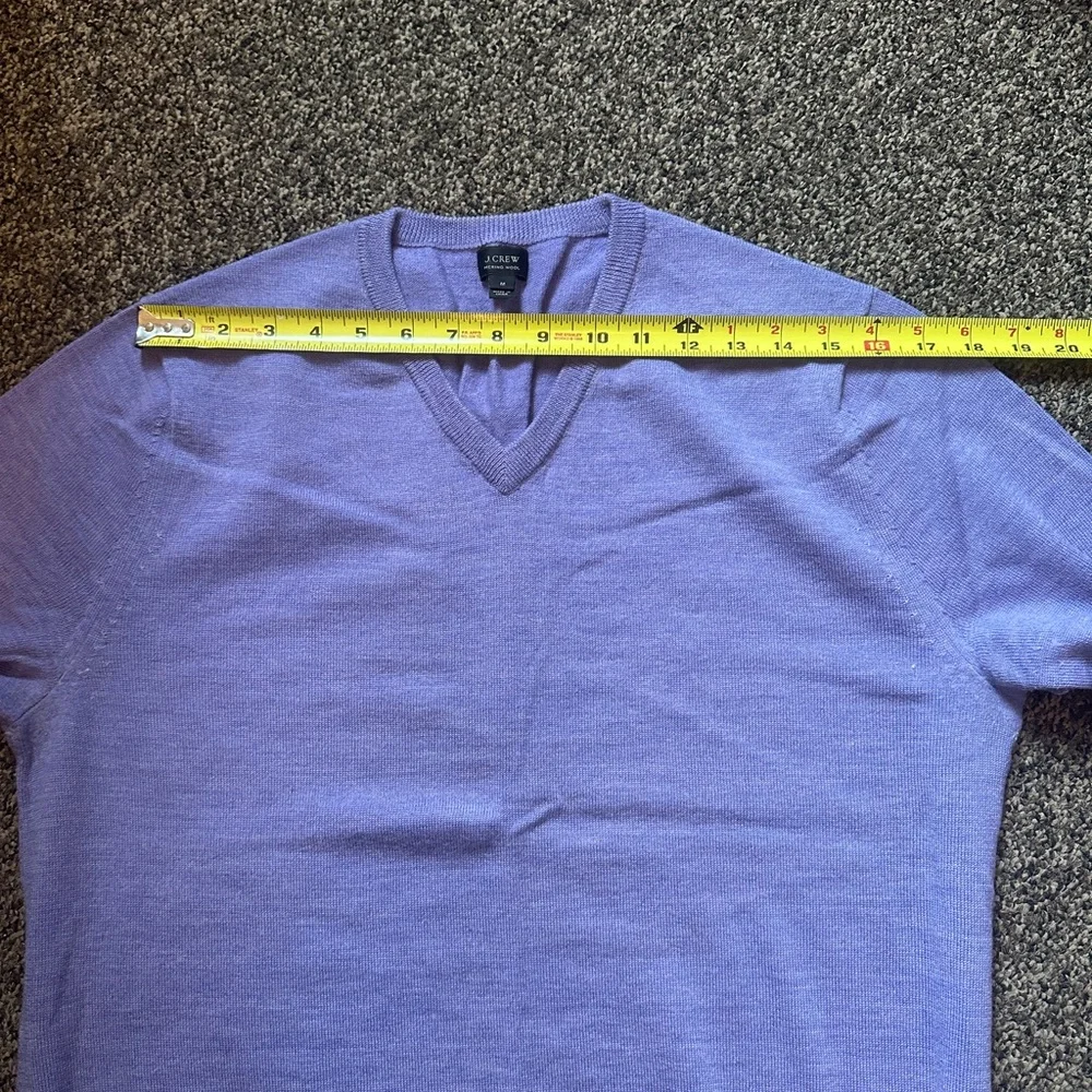 J. Crew Men's V-Neck Sweater - Lavender - Picture 4 of 5